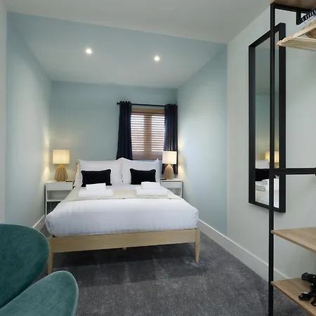 Beatrice Manor - Luxury 4 Bedroom House In Central Southsea, Portsmouth Buitenkant foto
