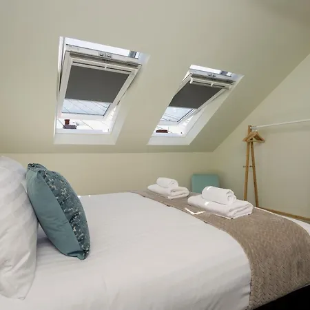 Beatrice Manor - Luxury 4 Bedroom House In Central Southsea, Portsmouth Buitenkant foto